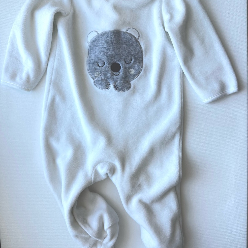 Absorba Bear Footed Sleeper – 3–6M Neutral Baby Pajamas
